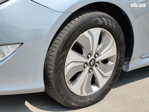 Hyundai Sonata 2014 серый - фото 17