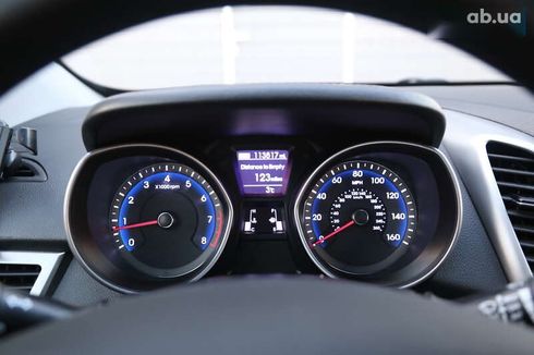 Hyundai Elantra 2014 - фото 17