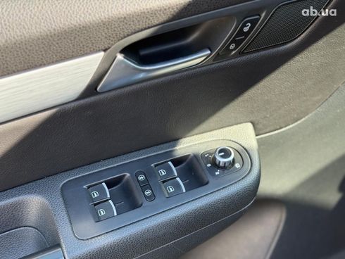 Volkswagen Sharan 2014 черный - фото 23