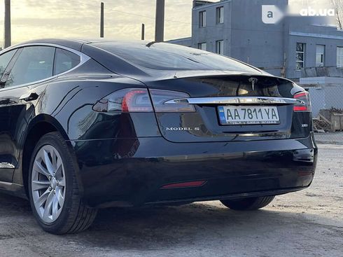 Tesla Model S 2017 - фото 12