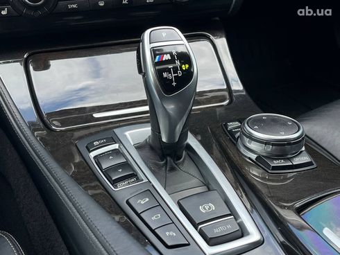 BMW 5 серия 2016 серый - фото 43