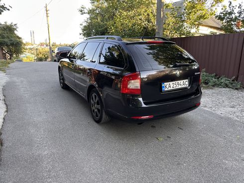 Skoda Octavia 2011 черный - фото 6