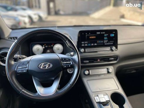 Hyundai Kona Electric 2021 - фото 15