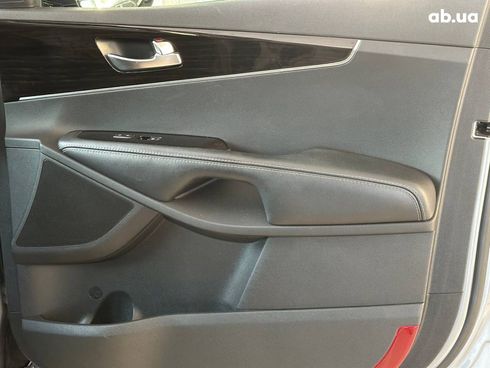 Kia Sorento 2019 серый - фото 26