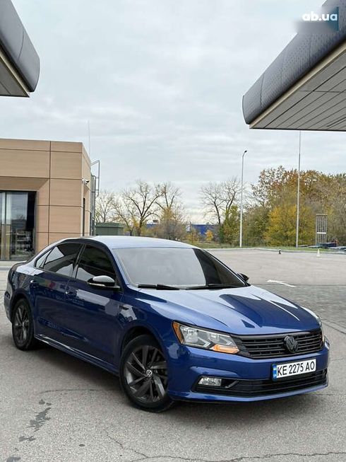 Volkswagen Passat 2017 - фото 7