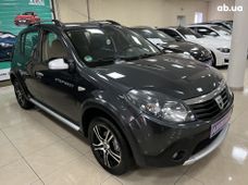 Автомобиль бензин Дачия Sandero Stepway б/у - купить на Автобазаре