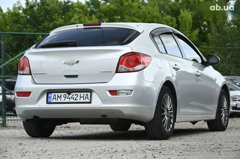 Chevrolet Cruze 2012 - фото 11