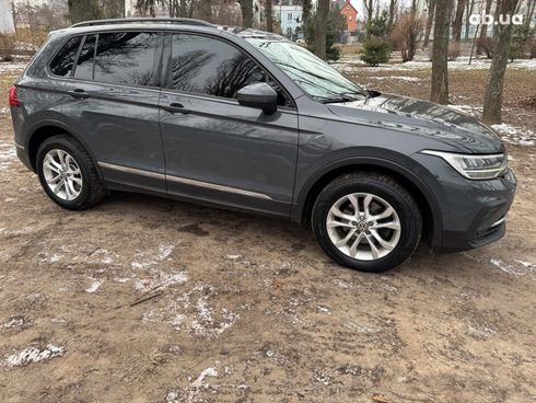 Volkswagen Tiguan 2021 серый - фото 4