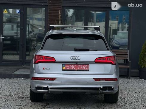 Audi SQ5 2017 - фото 12