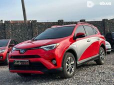 Продажа б/у Toyota RAV4 2017 года - купить на Автобазаре