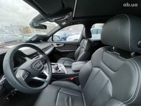 Audi Q7 2018 - фото 14