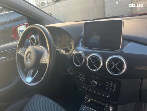 Mercedes-Benz B-Класс 2015 красный - фото 6