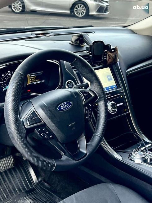 Ford Fusion 2017 - фото 25
