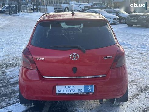 Toyota Yaris 2008 - фото 5