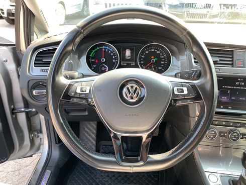Volkswagen e-Golf 2015 серый - фото 35