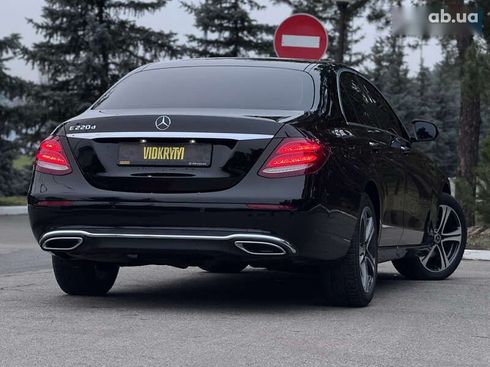 Mercedes-Benz E-Класс 2019 - фото 16