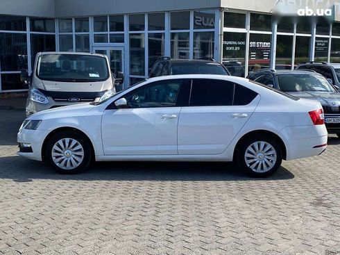 Skoda Octavia 2019 - фото 4