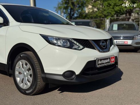 Nissan Qashqai 2017 белый - фото 5