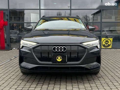 Audi E-Tron 2020 - фото 2