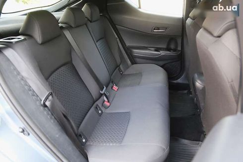 Toyota C-HR 2022 - фото 9