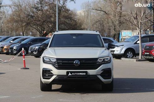 Volkswagen Touareg 2023 - фото 2
