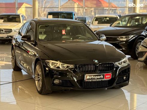BMW 3 серия 2018 черный - фото 3