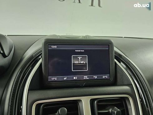 Aston Martin DB11 2018 - фото 28