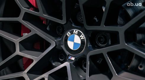BMW M4 2023 - фото 11