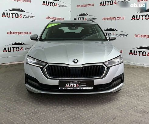 Skoda Octavia 2021 - фото 2