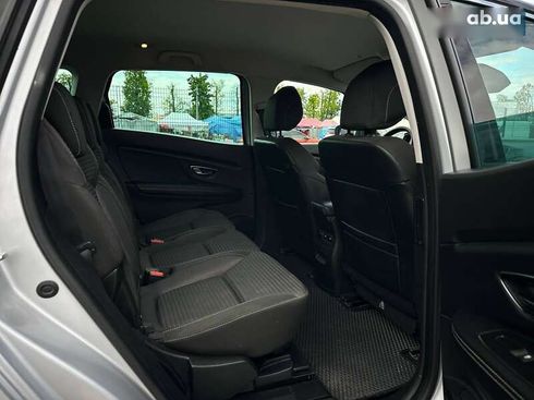 Renault Scenic 2018 - фото 22