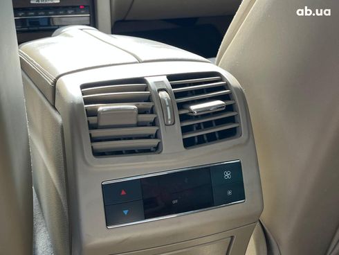 Mercedes-Benz E-Класс 2010 коричневый - фото 25