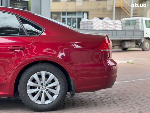 Volkswagen passat b7 2014 красный - фото 10