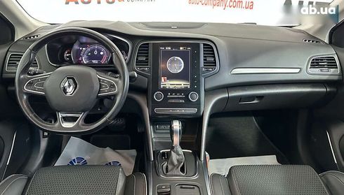 Renault Megane 2019 - фото 13