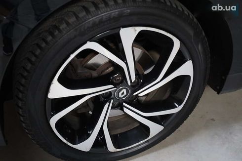 Renault Scenic 2017 - фото 11