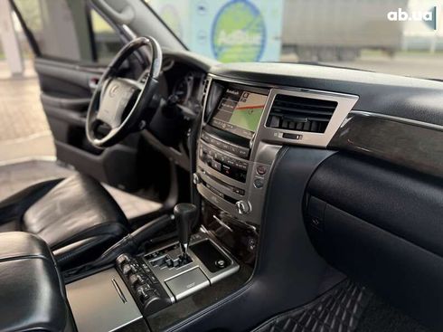 Lexus LX 2013 - фото 30