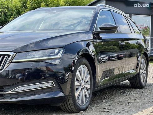 Skoda Superb 2021 - фото 11