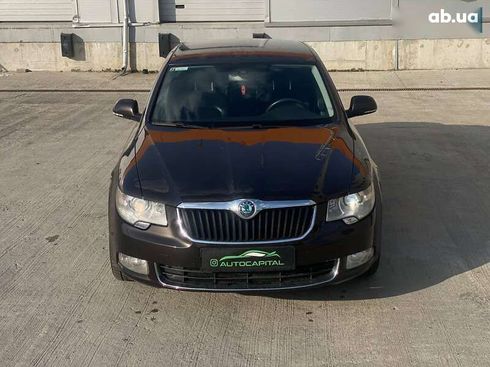 Skoda Superb 2012 - фото 5