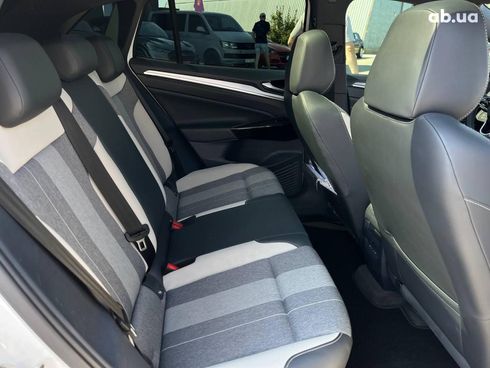 Volkswagen ID.4 2021 белый - фото 102