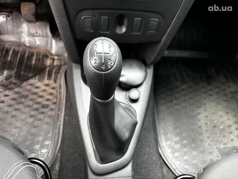 Renault Sandero 2020 красный - фото 58