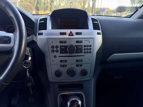 Opel Zafira 2009 - фото 18