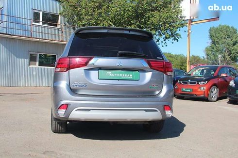 Mitsubishi Outlander 2019 - фото 4