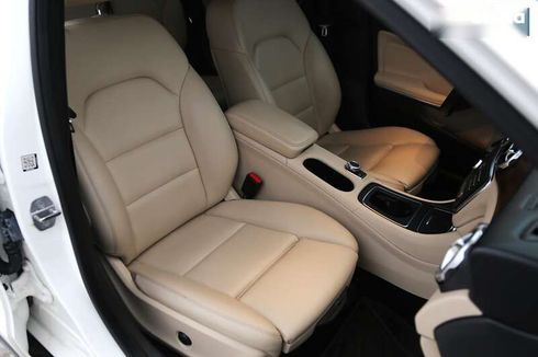 Mercedes-Benz GLA-Класс 2018 - фото 11