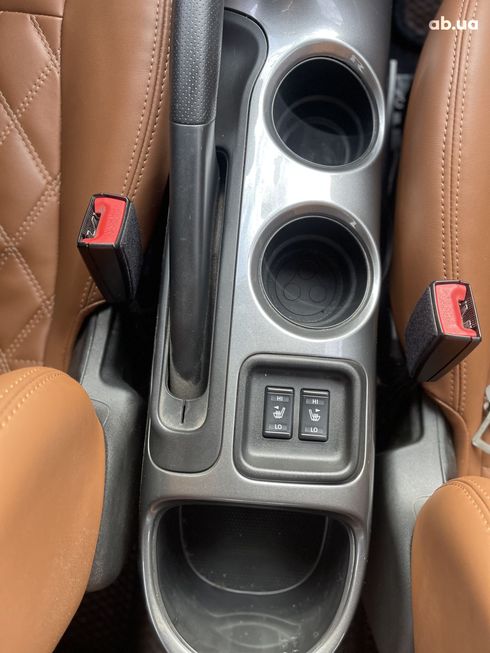 Nissan Juke 2019 коричневый - фото 11