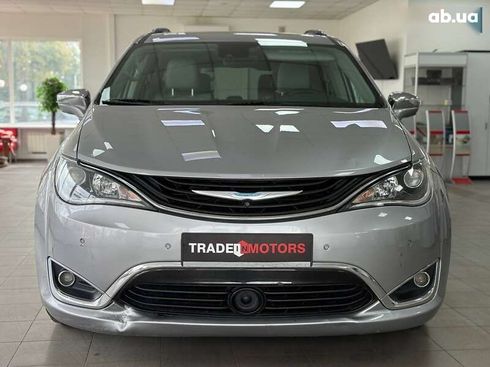 Chrysler Pacifica 2017 - фото 4