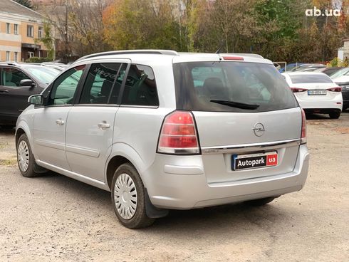 Opel Zafira 2005 серый - фото 7