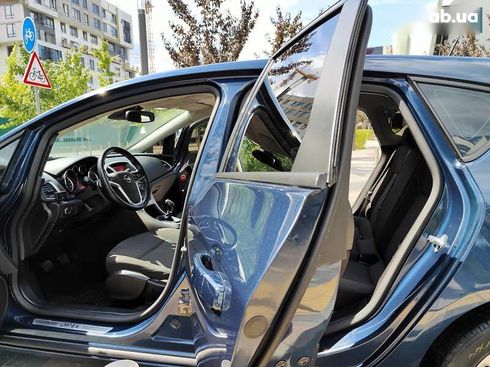 Opel Astra 2010 - фото 6