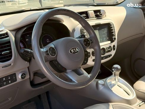 Kia Soul 2016 черный - фото 13