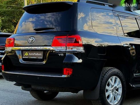 Toyota Land Cruiser 2019 - фото 19