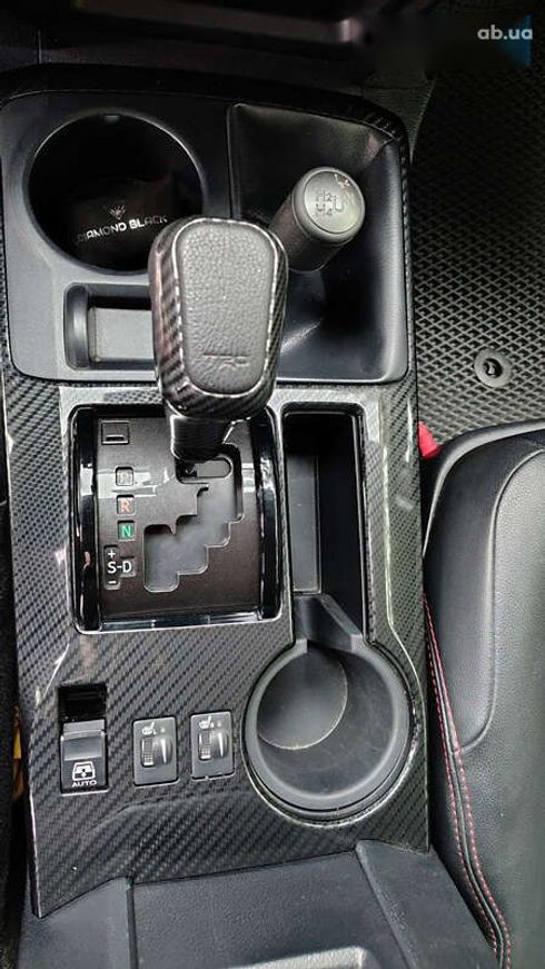 Toyota 4Runner 2019 - фото 23