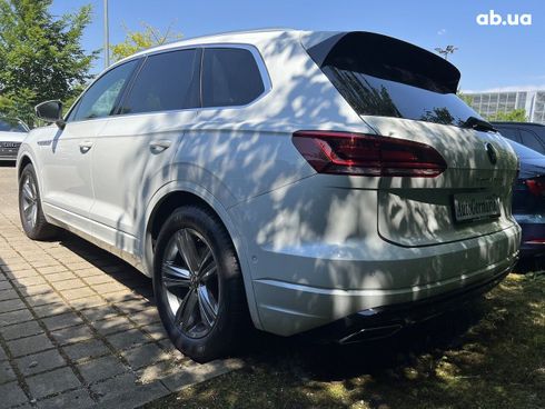 Volkswagen Touareg 2021 - фото 65